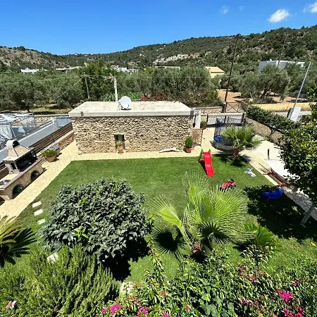Prázdninový dům Bio Garden Stonehouse Gonia